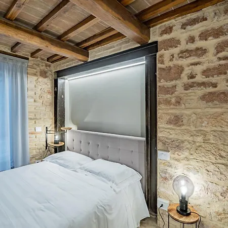 Anfihouse Suite- E In Centro Storico Apartmán *