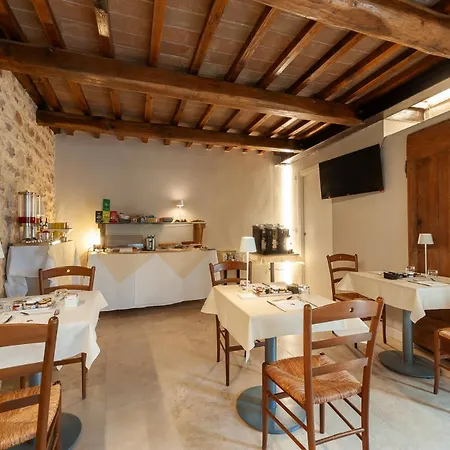 Anfihouse And * Assisi