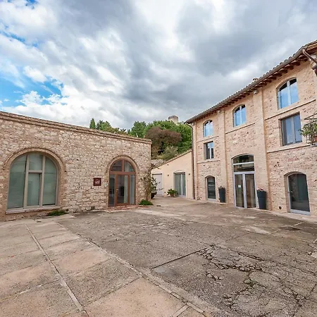 Anfihouse And Apartamento