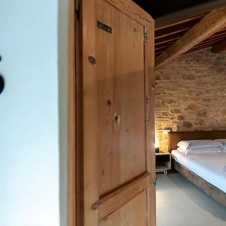 Anfihouse And * Assisi