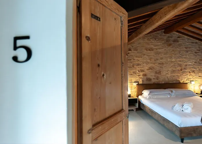 Anfihouse And * 아시시